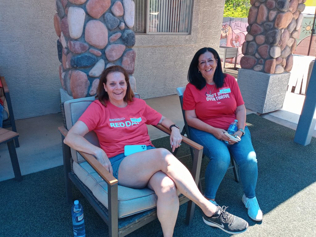 Keller Williams Arizona Realty Agents and Volunteers at 2023 Red Day